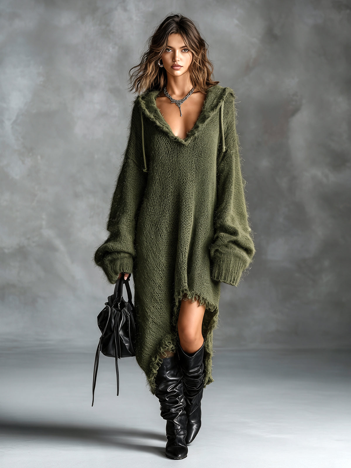 Bianca | Abito midi in maglia morbida con cappuccio