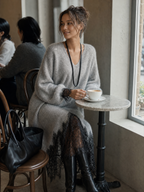 Sofia | Abito midi grigio in maglia con bordo in pizzo