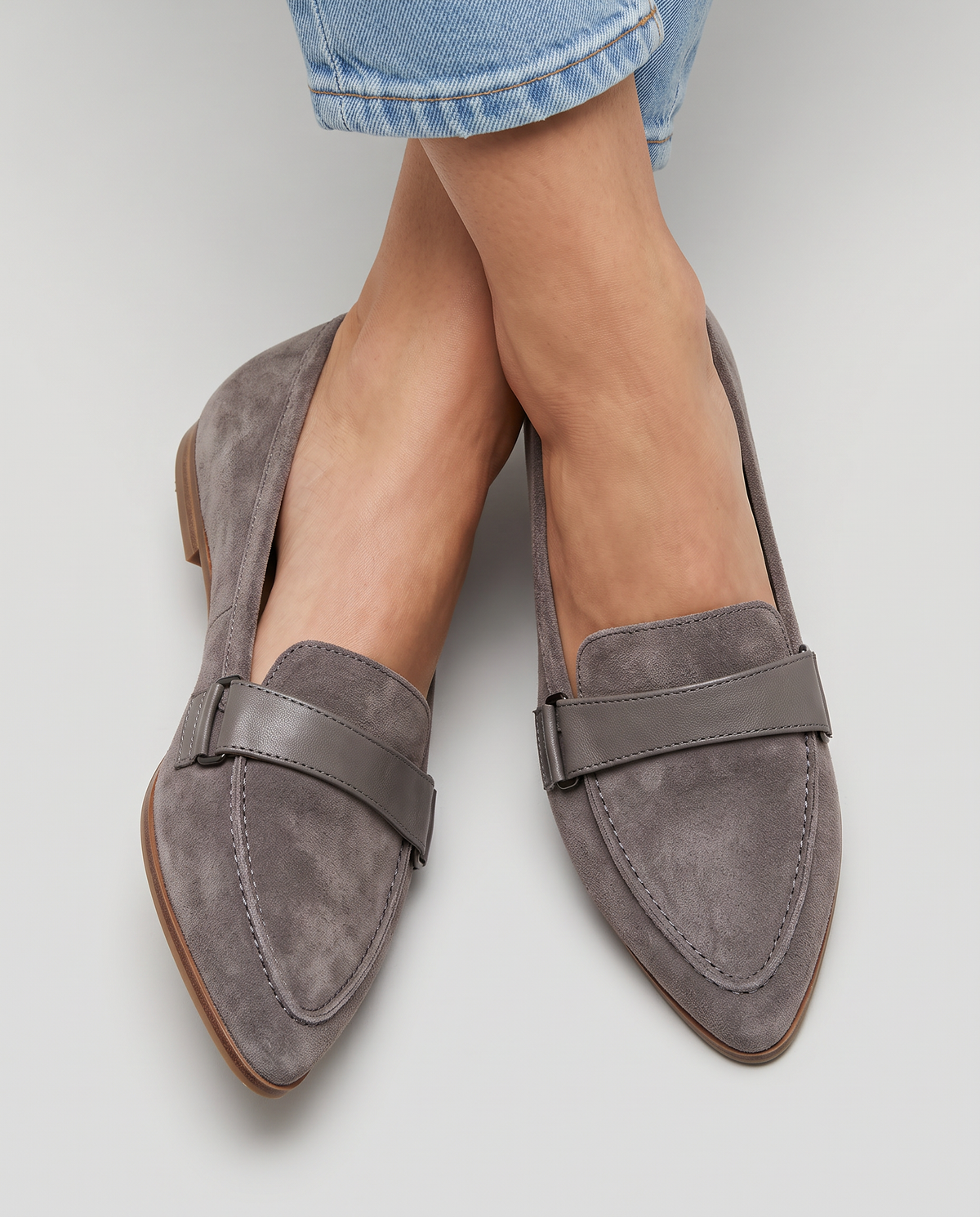 Mocassino a Punta con Fascia sul Collo del Piede